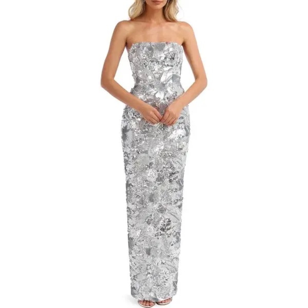 Elegant Silver Strapless Dress